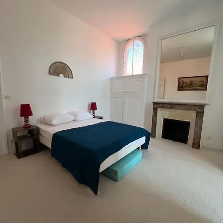 Apartment A 50m De La