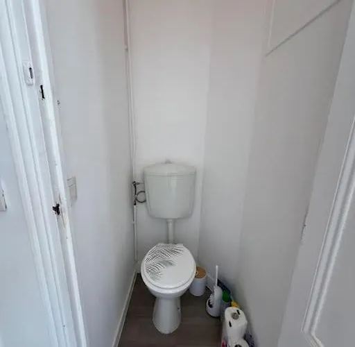 Apartment A 50m De La *