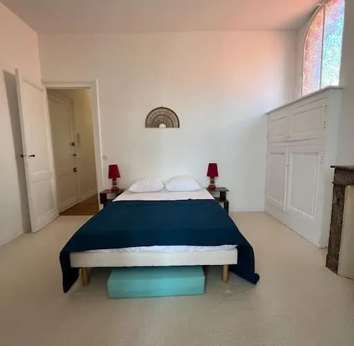 A 50m De La * Arcachon